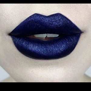 🌟 3/$30 Poe - Kat Von D Studded Kiss Lipstick NIB